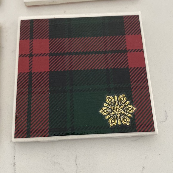 Christmas plaid coasters for drinks
Hand made (by me!) - Picture 5 of 7